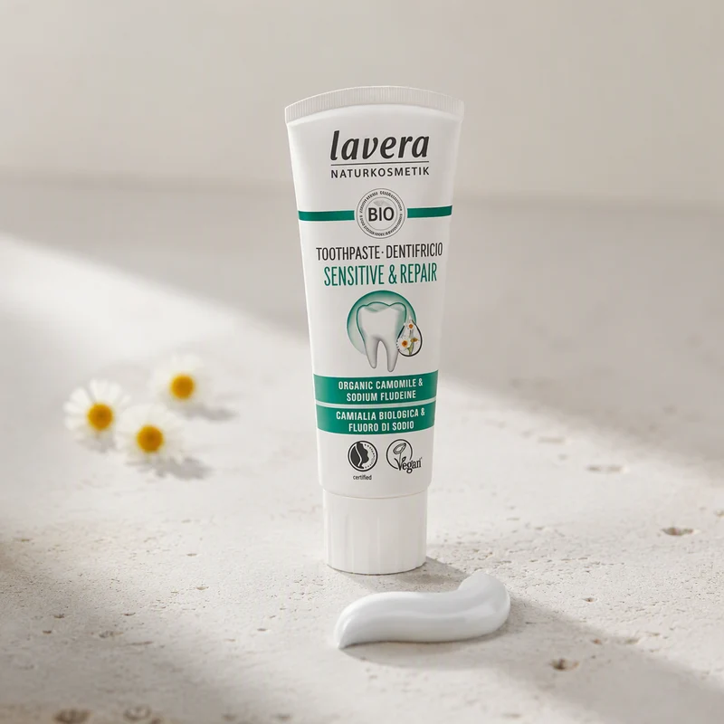 Dentifrice Lavera pour dents sensibles à la camomille et au fluor 75 ml