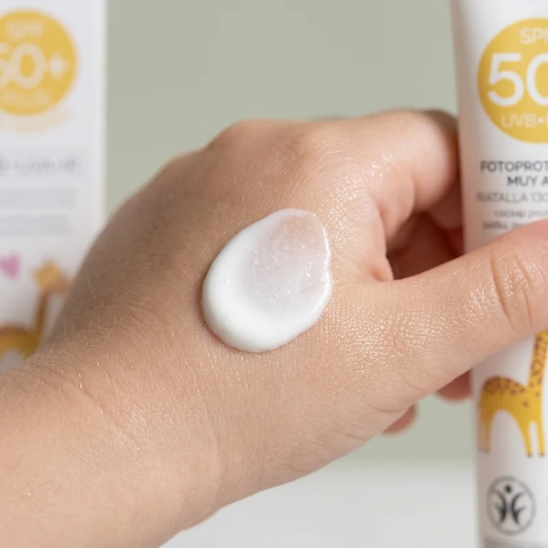 Dhyvana Crème Solaire SPF50 + Minéral pour Enfants et Bébés 50ml