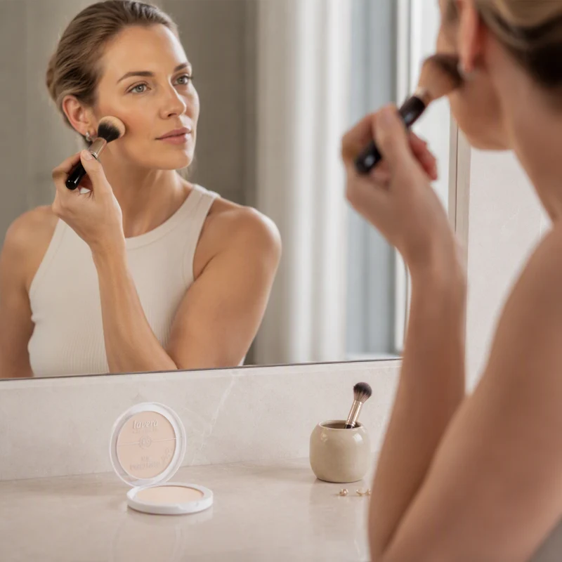 Poudre compacte de maquillage Lavera Satin 01 Light