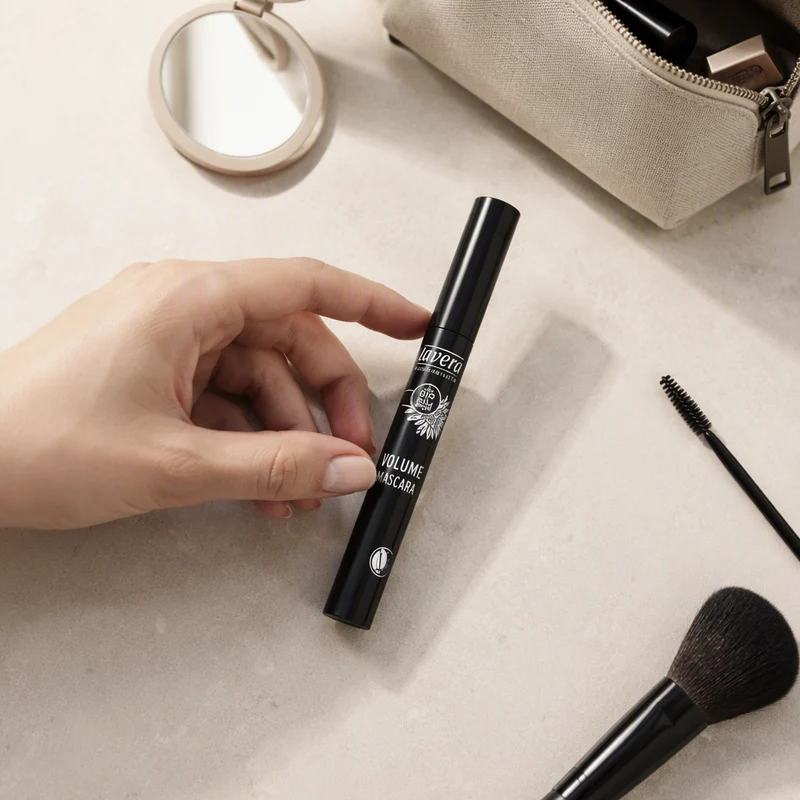 Masque Lavera volume 01 Noir
