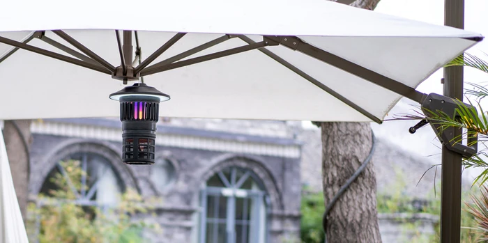 Piège à moustique éclairant d'extérieur EZIlight® Mosquito Garden MG 30