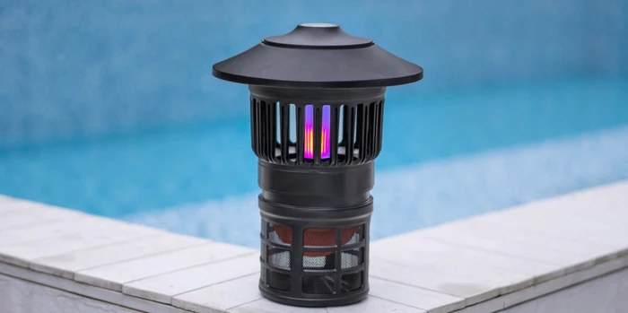 Piège à moustique éclairant d'extérieur EZIlight® Mosquito Garden MG 30