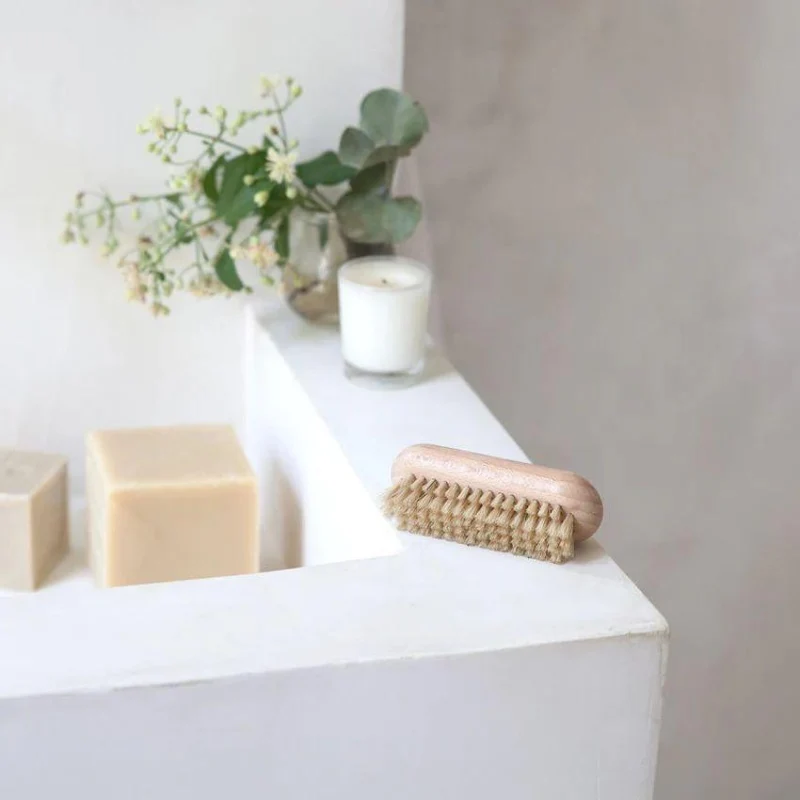Brosse À Ongles En Hêtre